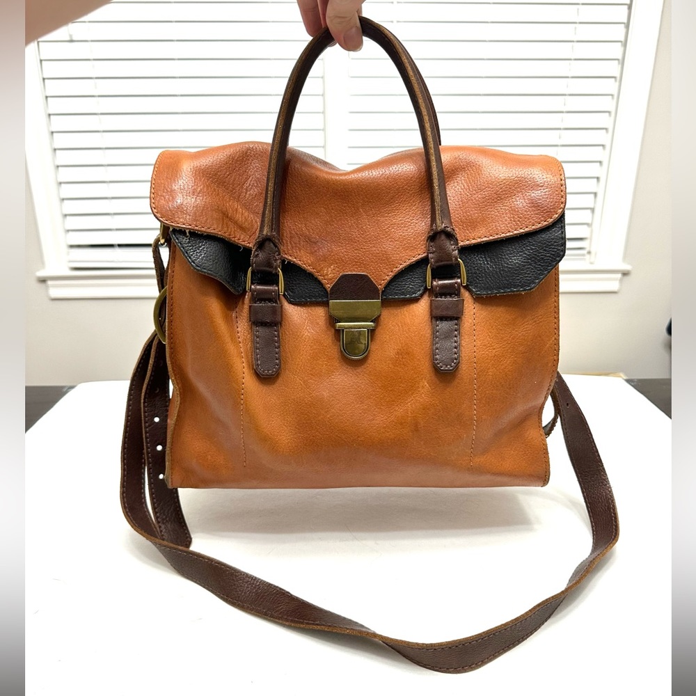 Madewell Vintage Leather Messenger Bag in Cognac and Black